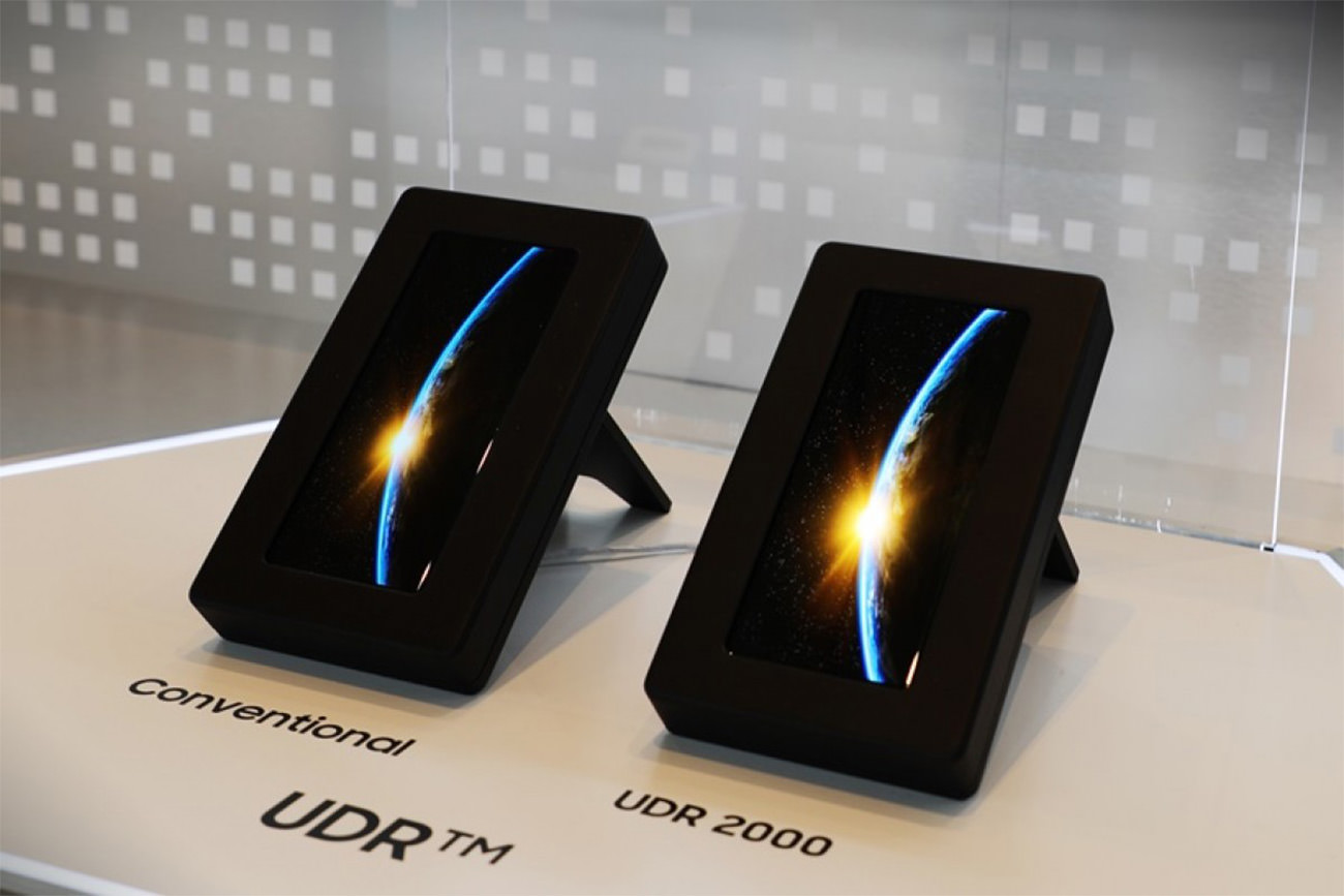 سامسونگ هدف دارد تا نمایشگرهای OLED جدید با آبی را در گوشیهای پرچمدار ۲۰۲۵ به کار ببرد
